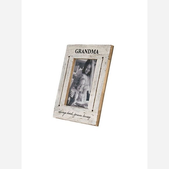 Grandma Photo Frame – Rustic Whitewashed Wood - Picture 4 of 8